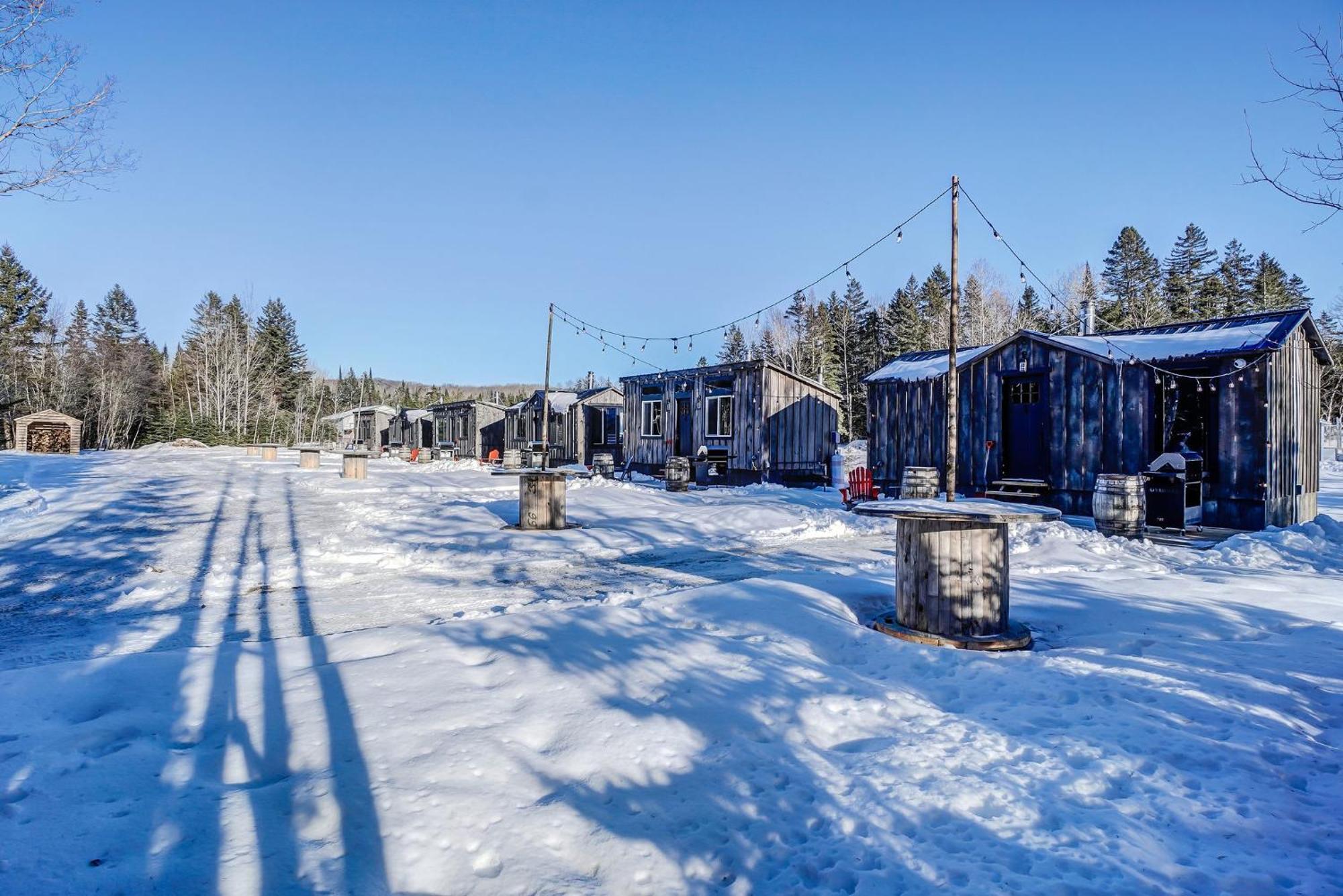 Your Cozy Cabin Retreat Saint-Remi-d'Amherst Екстериор снимка