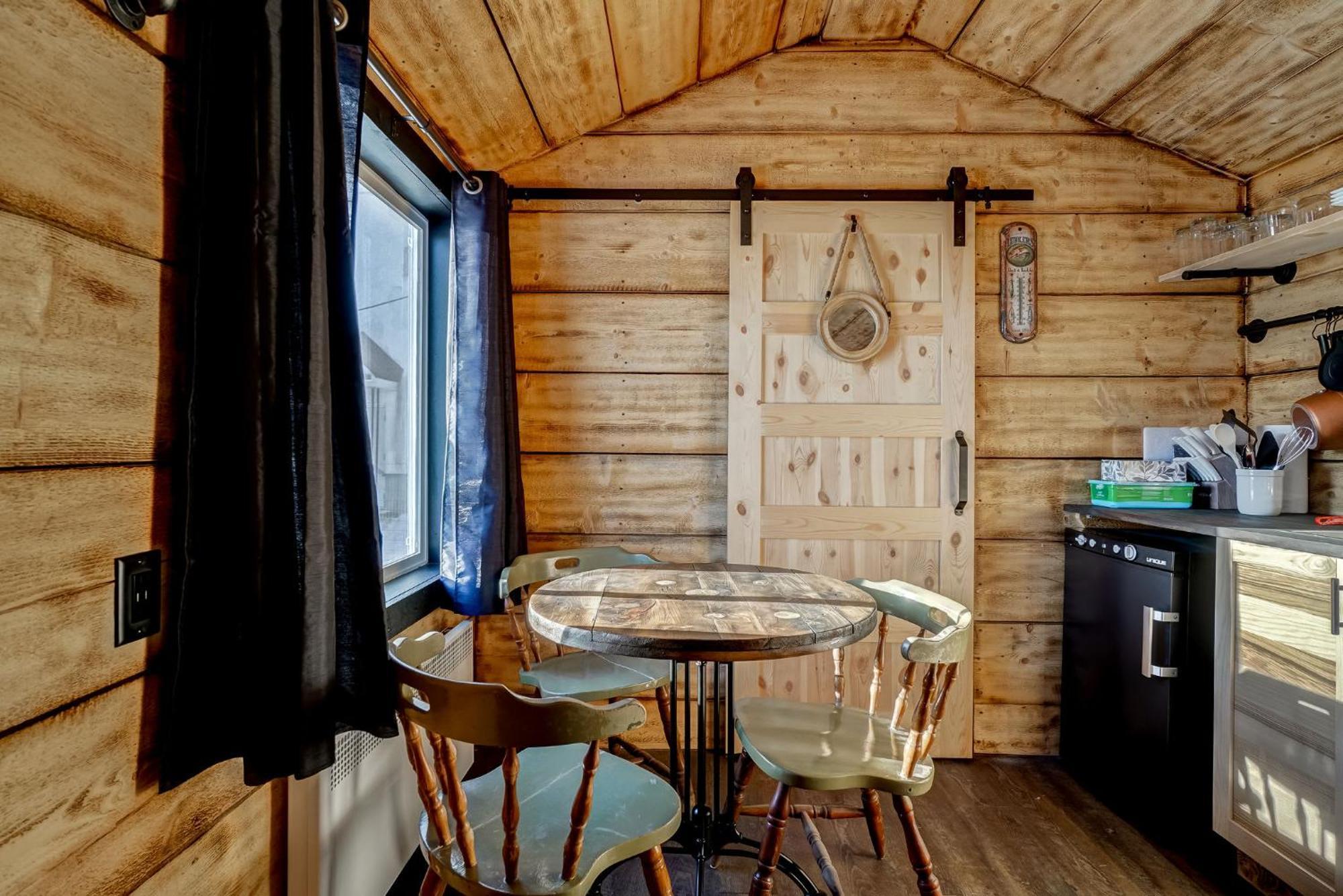 Your Cozy Cabin Retreat Saint-Remi-d'Amherst Екстериор снимка