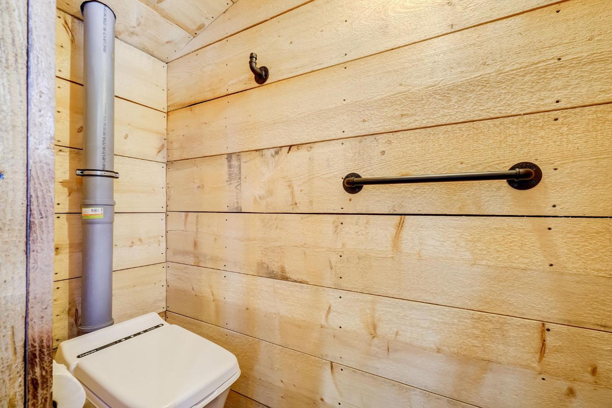Your Cozy Cabin Retreat Saint-Remi-d'Amherst Екстериор снимка