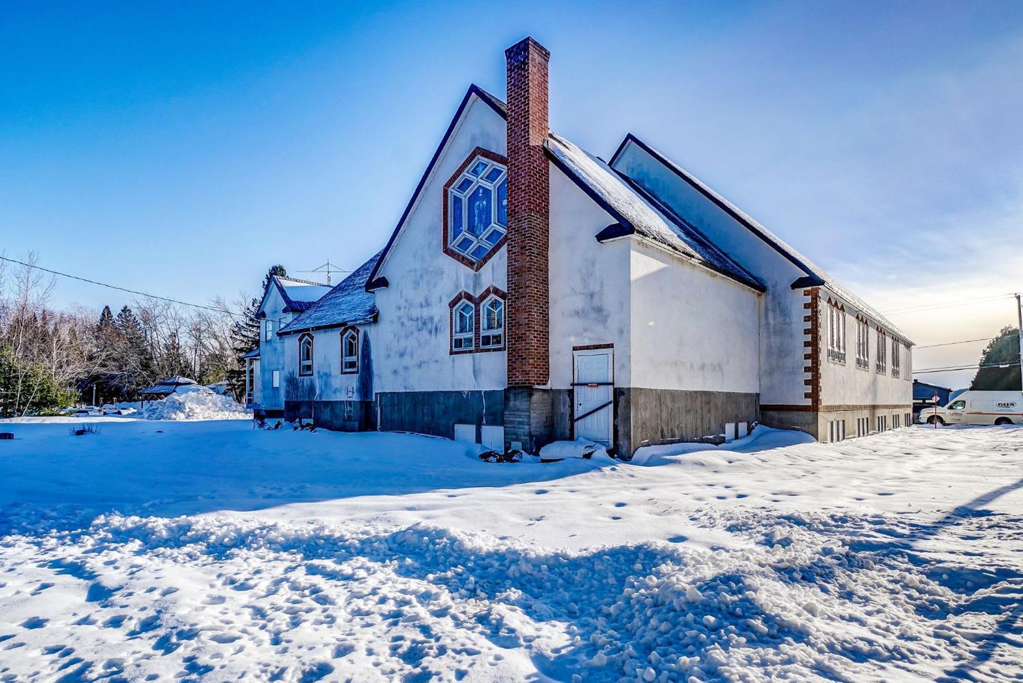 Your Cozy Cabin Retreat Saint-Remi-d'Amherst Екстериор снимка