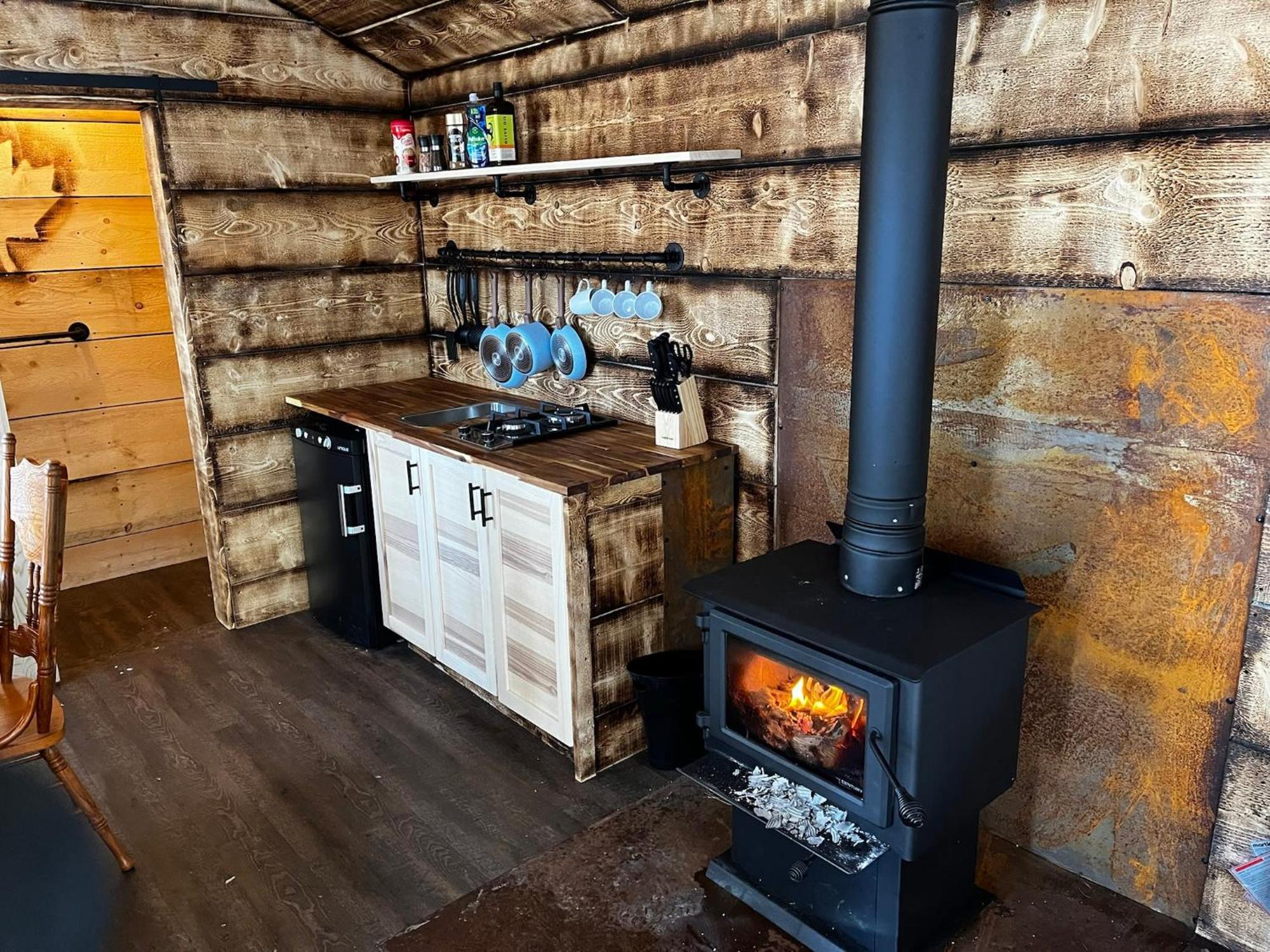 Your Cozy Cabin Retreat Saint-Remi-d'Amherst Екстериор снимка